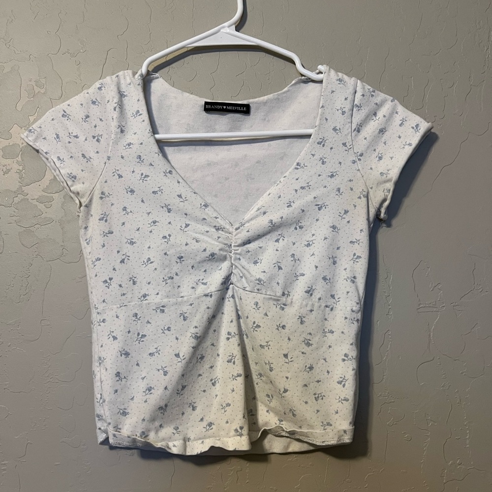 Brandy Melville Blue & White Floral T-Shirt